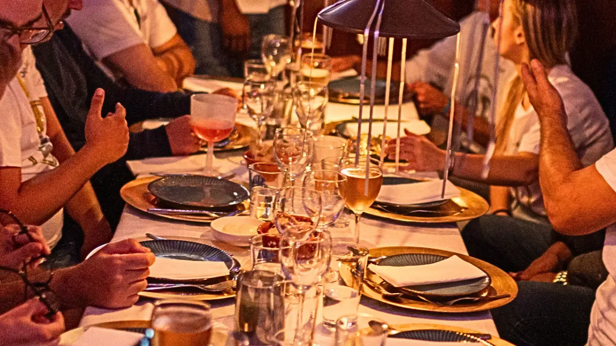 Jantar privado de luxo a bordo do ilustre Leão